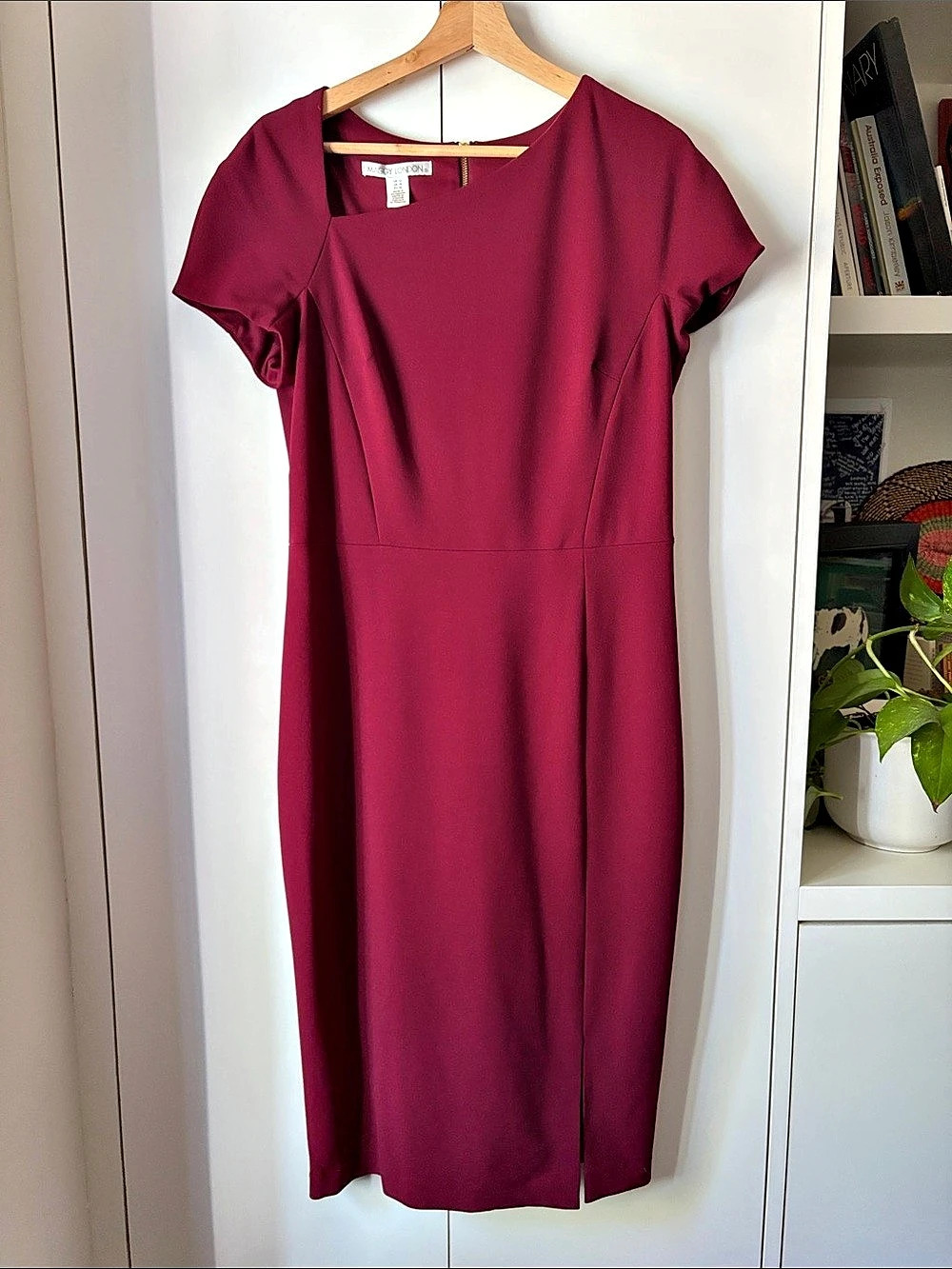 Maggy London | Short Sleeve Midi Sheath Cocktail Dress | Size 12